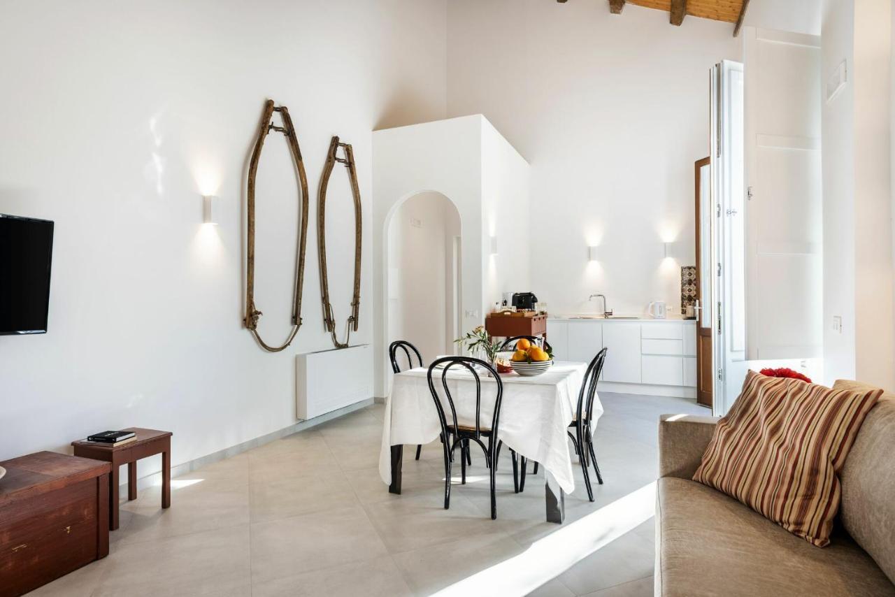 Villa Angelina - Charming Rooms & Apartments 特拉帕尼 外观 照片