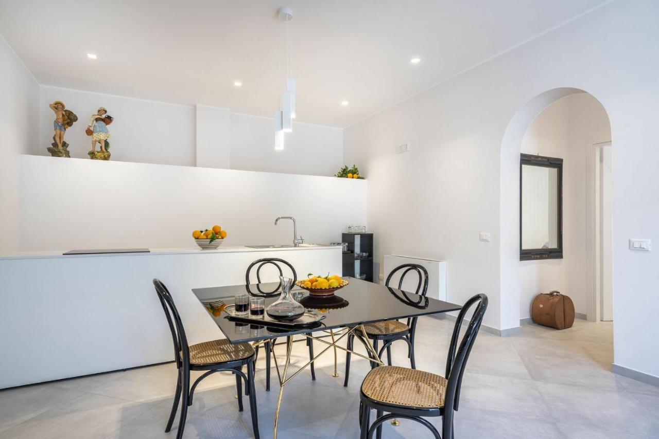 Villa Angelina - Charming Rooms & Apartments 特拉帕尼 外观 照片